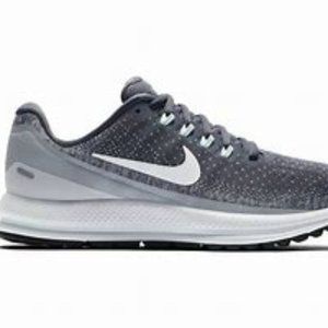 Women's Nike Vomero 13 Running Shoes Gray Size 9.5